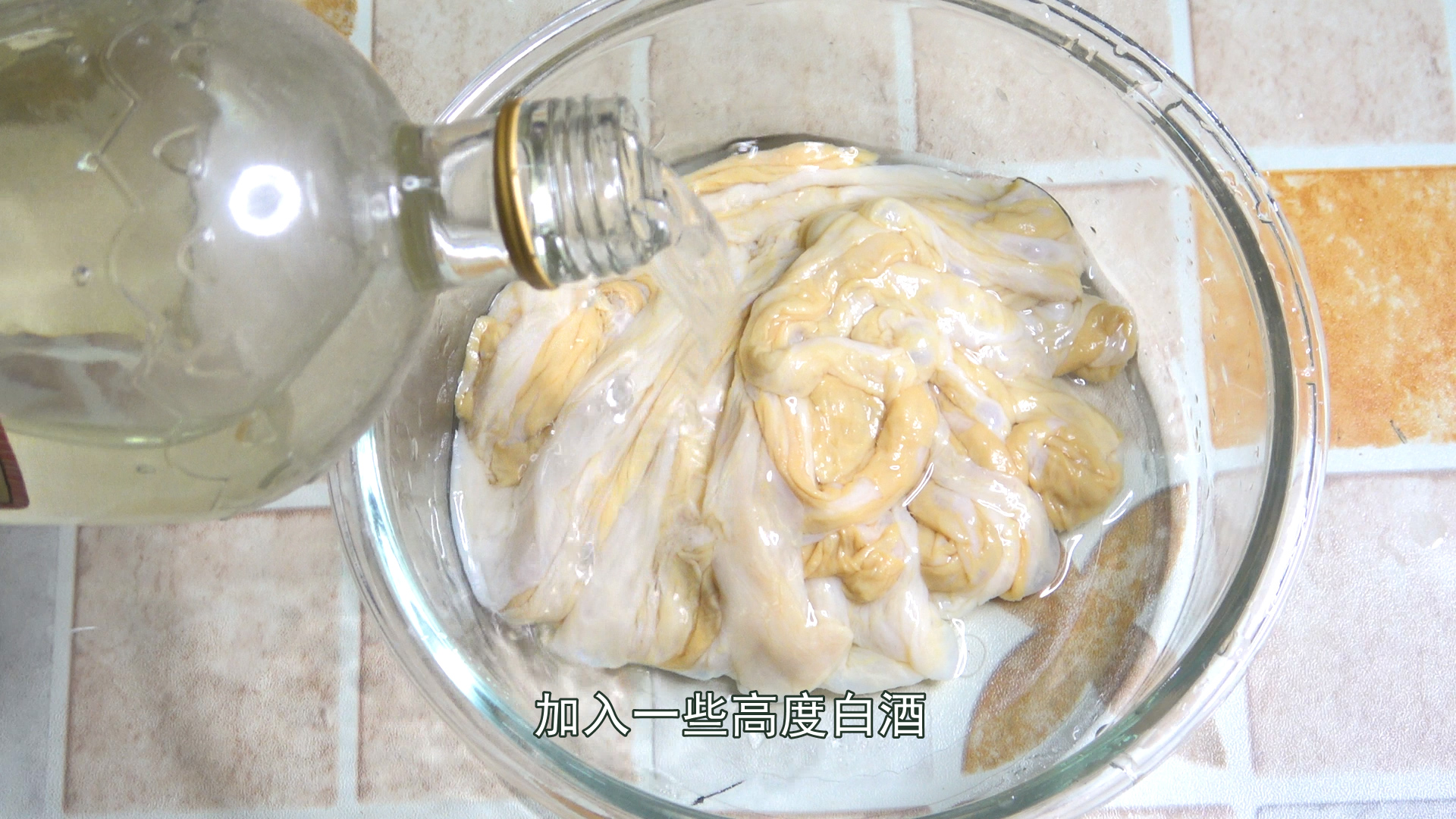 四川香肠怎么做才好吃小视频,四川香肠最正宗的做法教程