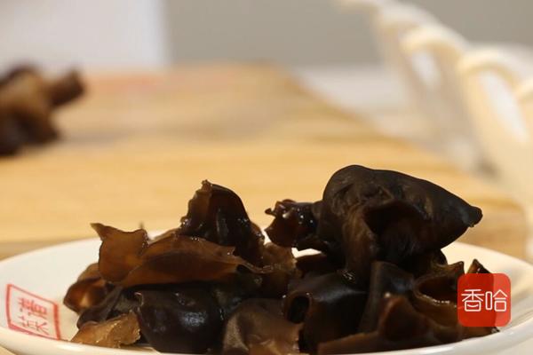 怎么炒山药清脆不发黑,炒山药不要配菜