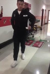 周琦跟腱拉伤怎样恢复的,周琦伤病新消息