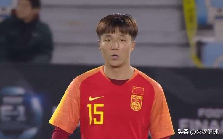 李铁爱徒25岁生日快乐！他在国足不想靠“嫡系”上位