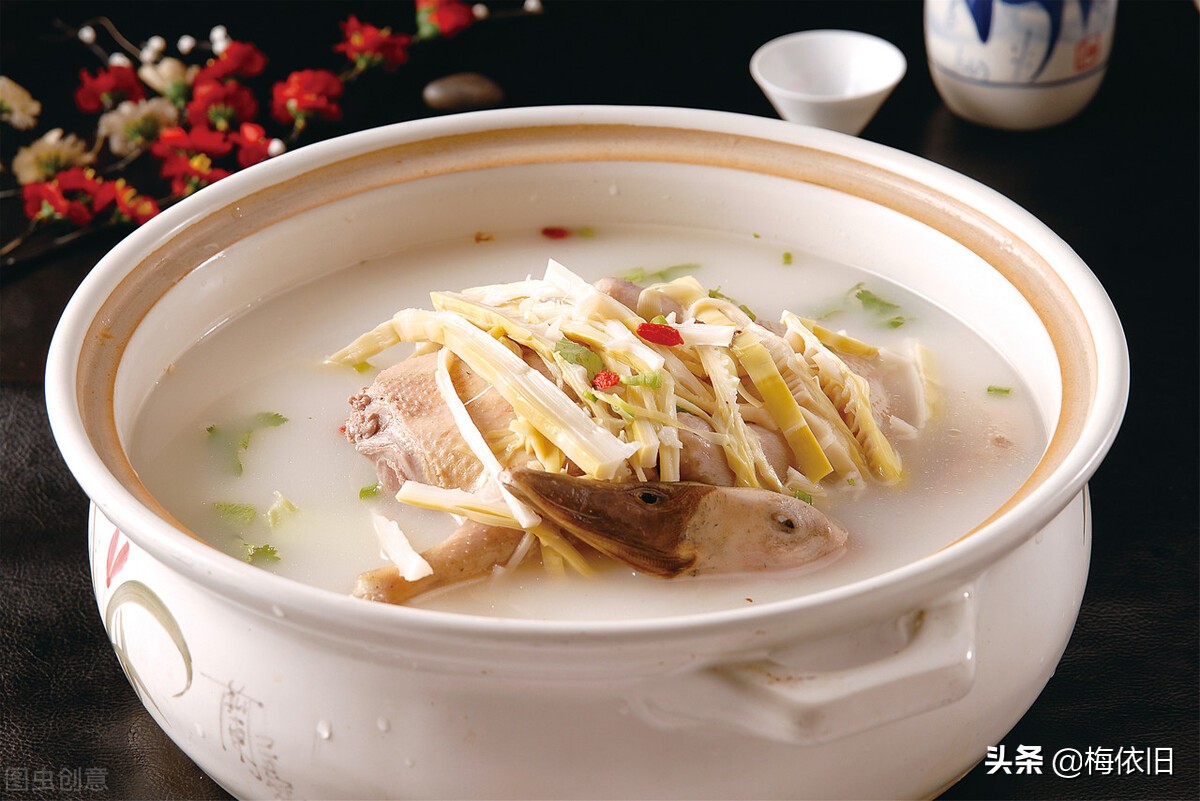 老鸭汤怎么炖才又嫩又烂,炖老鸭汤放什么调料好