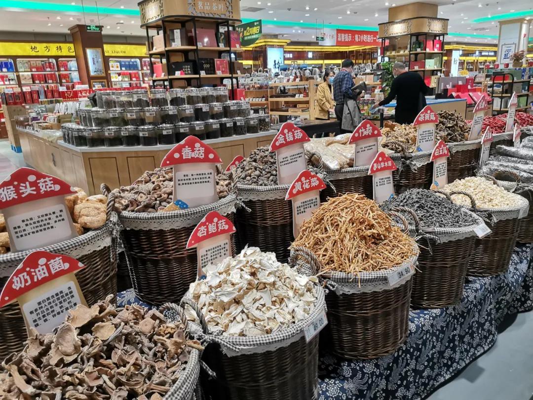 柜台式销售，经典级单品：美食林30年老店背后的情怀与底蕴