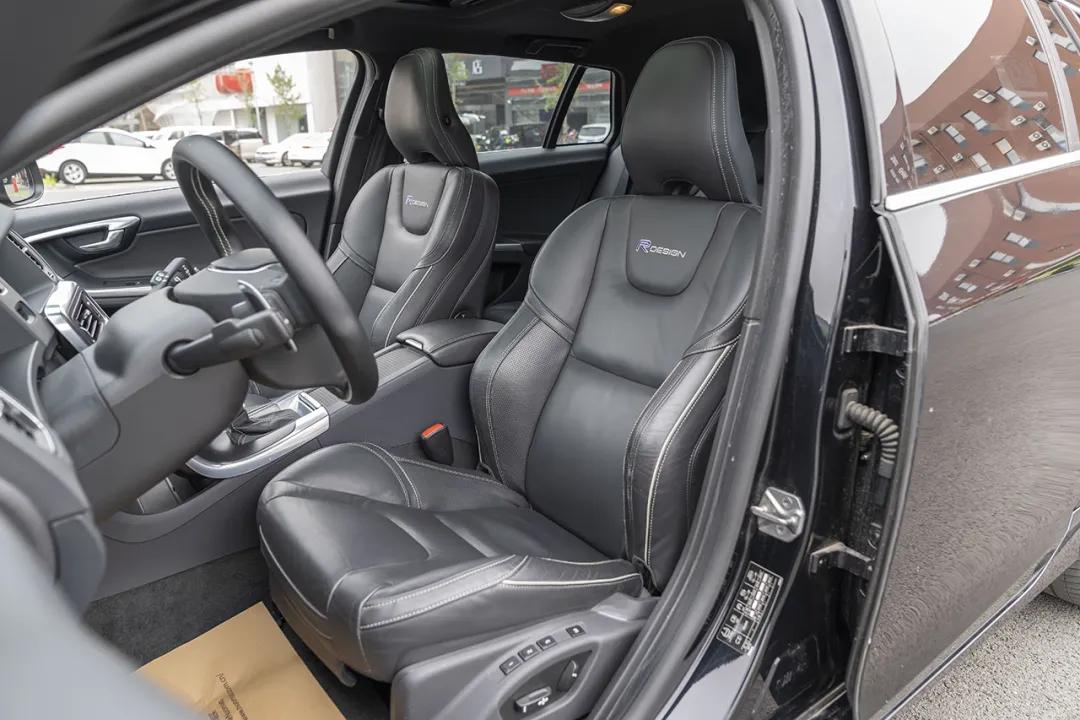 沃尔沃v60居家必备旅行神车 (沃尔沃v60鉴赏)