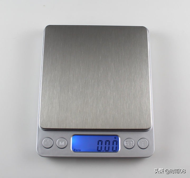 健身增肌减脂饮食方案,健身者饮食和应该补充的营养