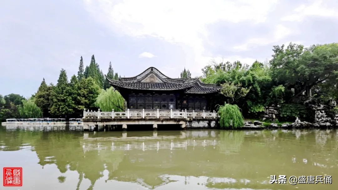 扬州｜垂杨不断接残芜，雁齿红桥俨画图