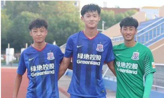 申花后防新星即将复出,申花守门员彭鹏