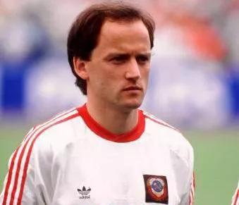 欧洲十大足球巨星,东欧足球十大伟大明星