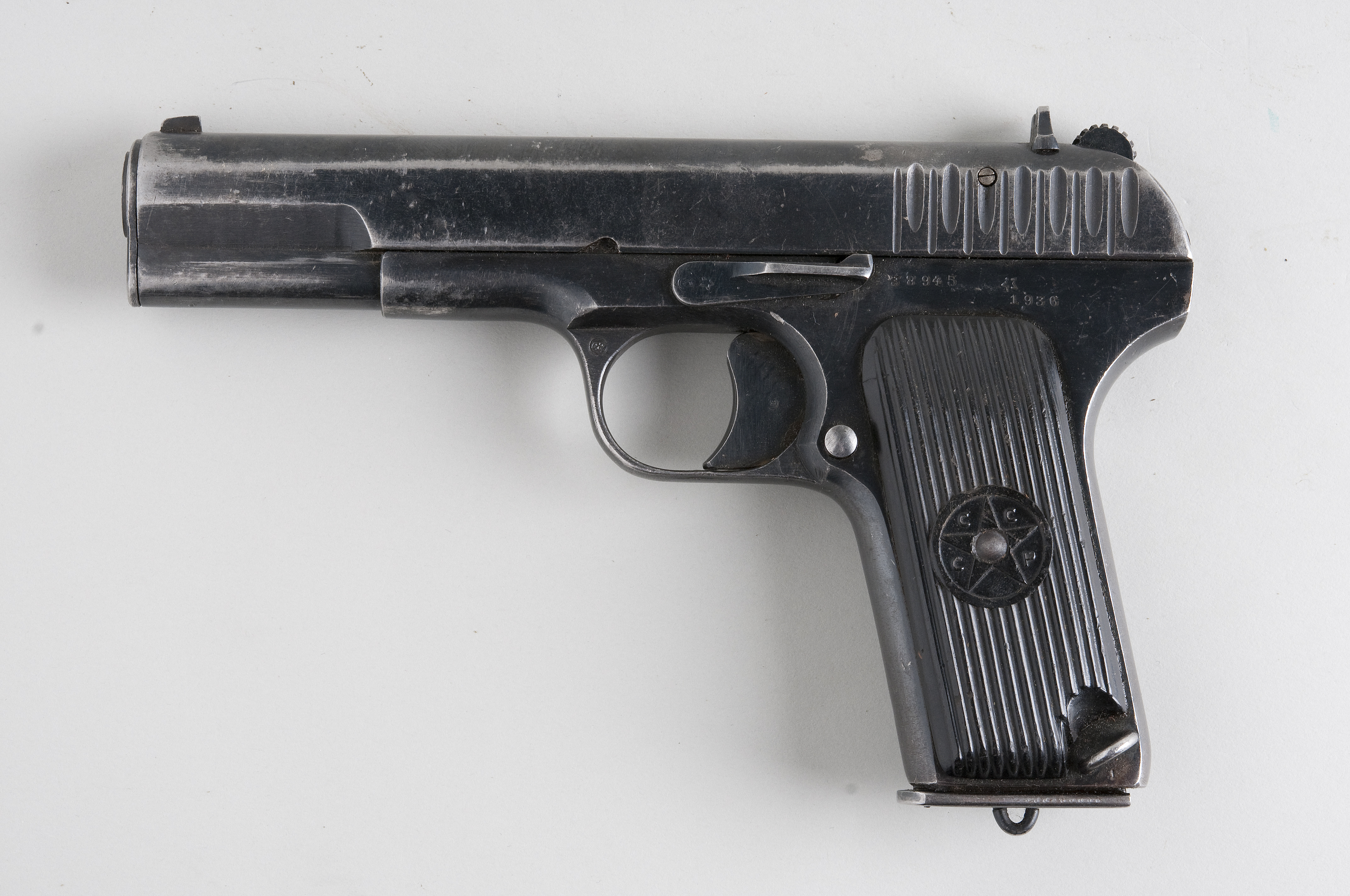 托卡列夫和m1911哪个厉害,托卡列夫和m1911哪个好