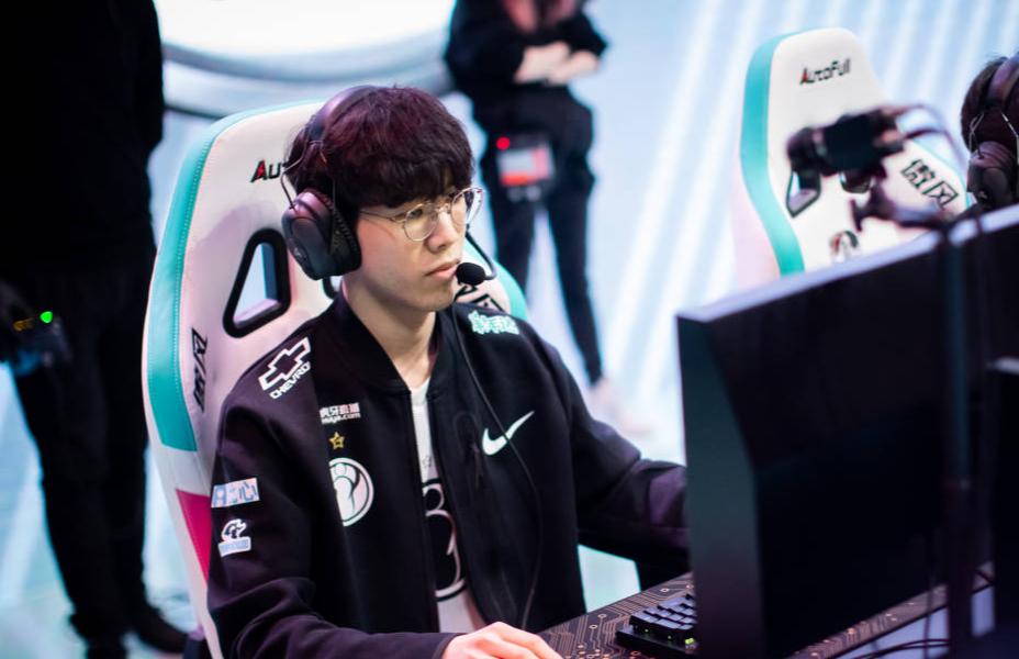 theshy老头杯打zoom第一视角,theshy打zoom心理阴影