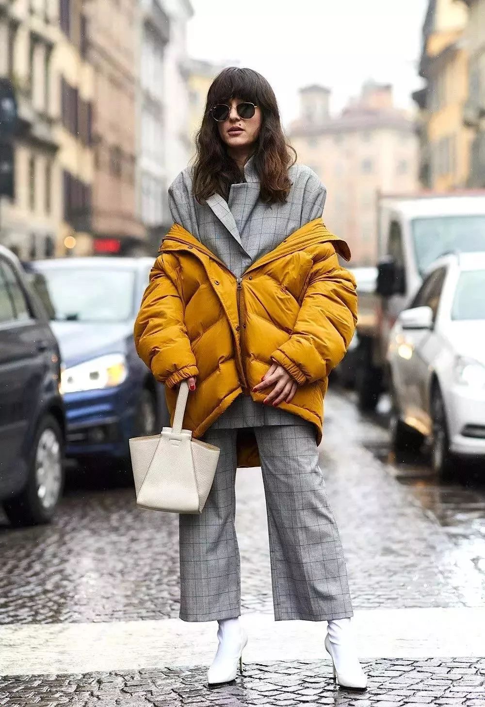 40-50岁洋气羽绒服裤子,冬天流行这样的羽绒服温暖又时髦