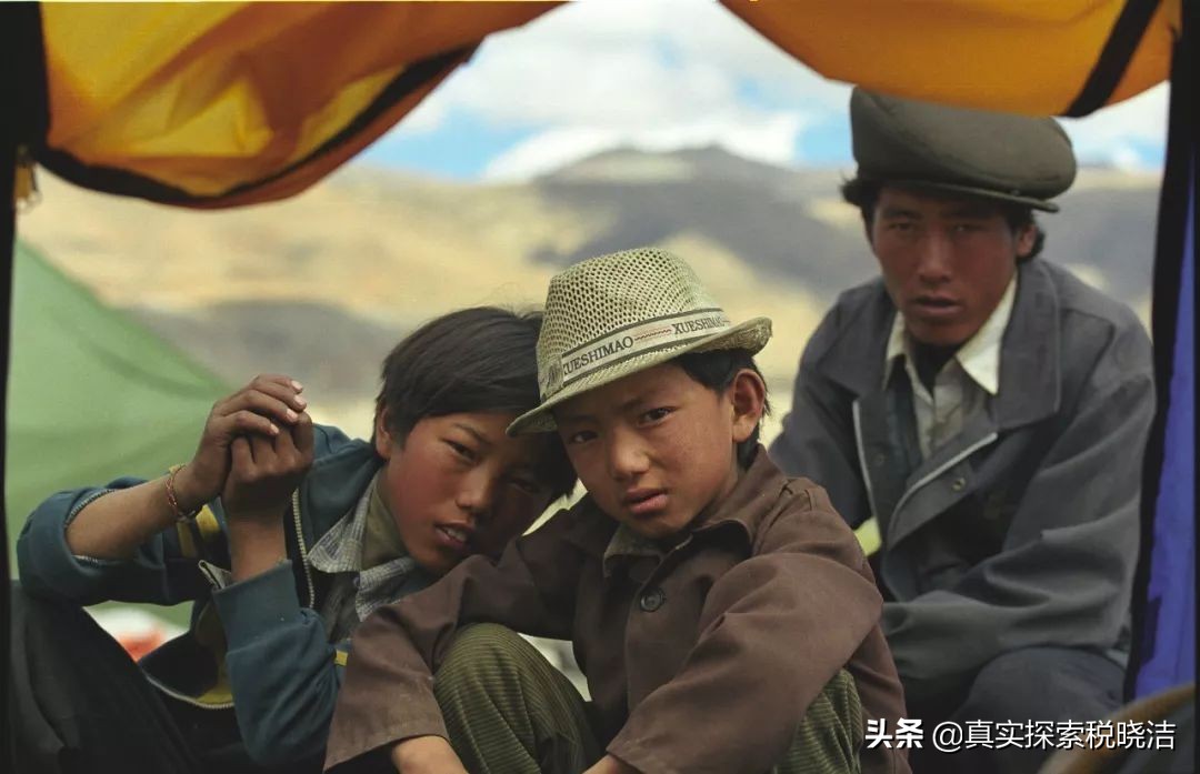 二十个男人和一条江（附：每个队员大头照）