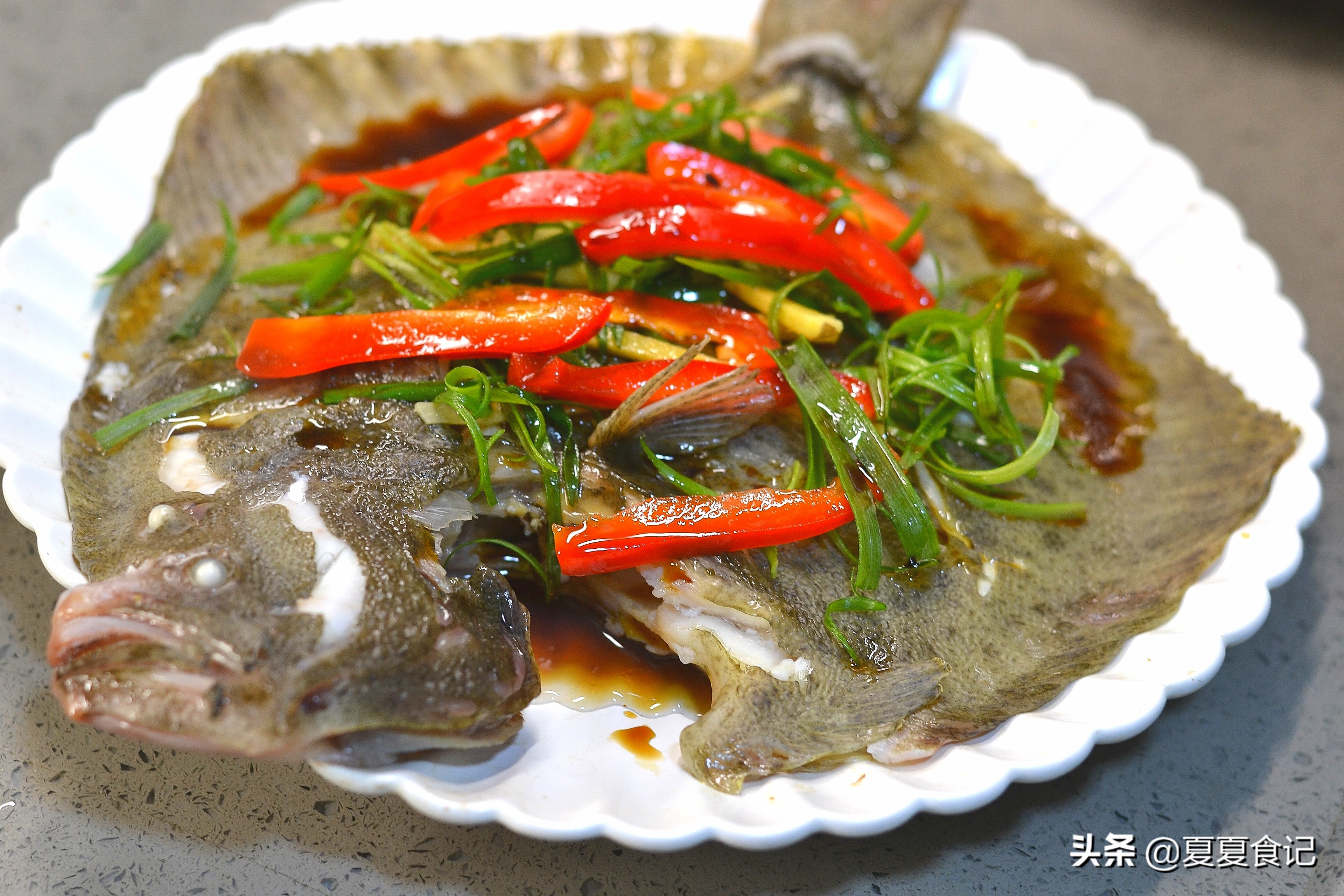 粤式清蒸多宝鱼,上海口味清蒸多宝鱼