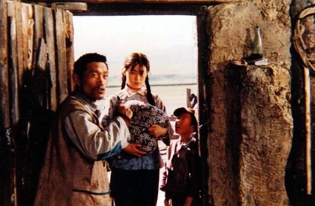 牧马人丛珊演技,牧马人电影女主角丛珊出国