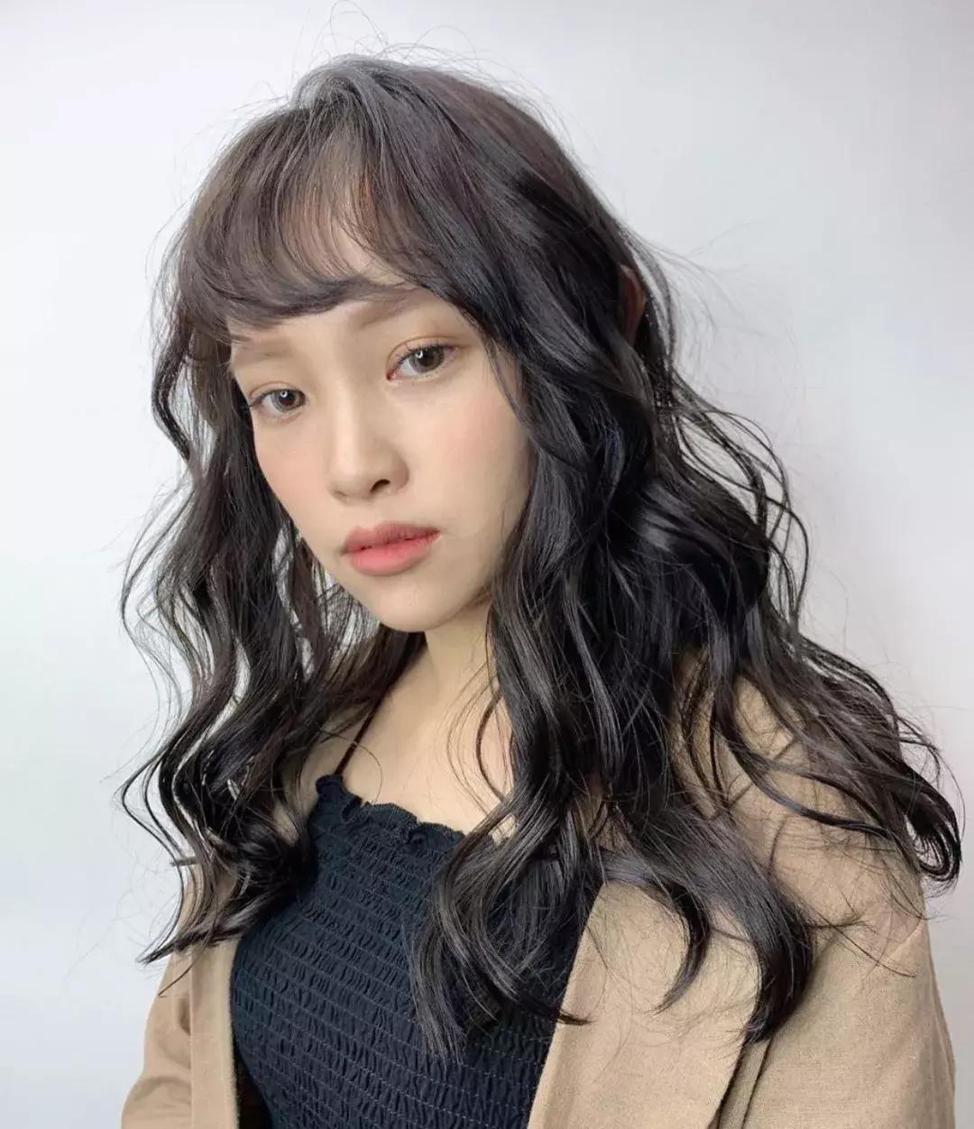 根据脸型设计发型大脸适合的发型,适合大脸圆脸方脸修饰脸型的短发