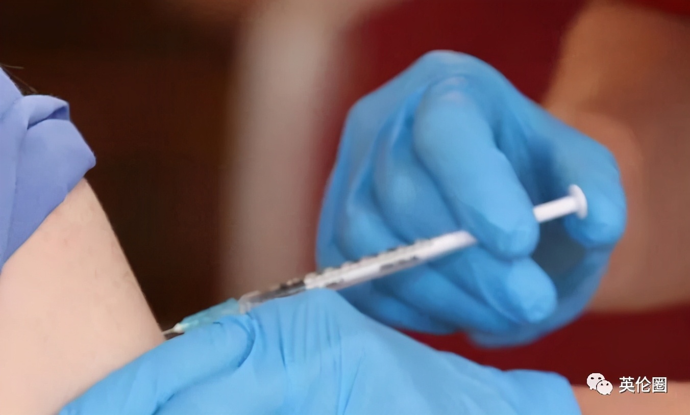英国专门组织华人打疫苗！4名接种者亲历：低烧乏力起红疹关节痛