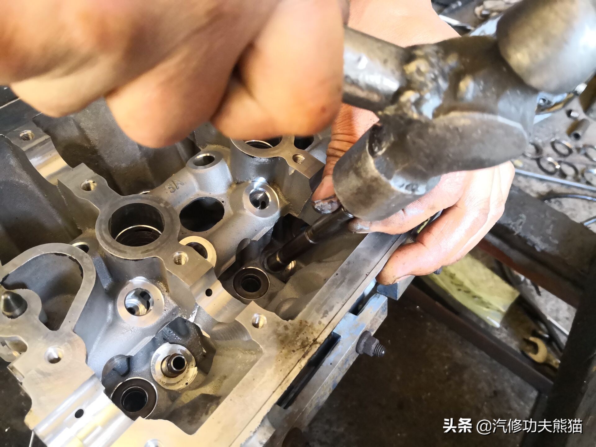 大众夏朗2.0t三代烧机油解决方法,大众夏朗1.8t烧机油