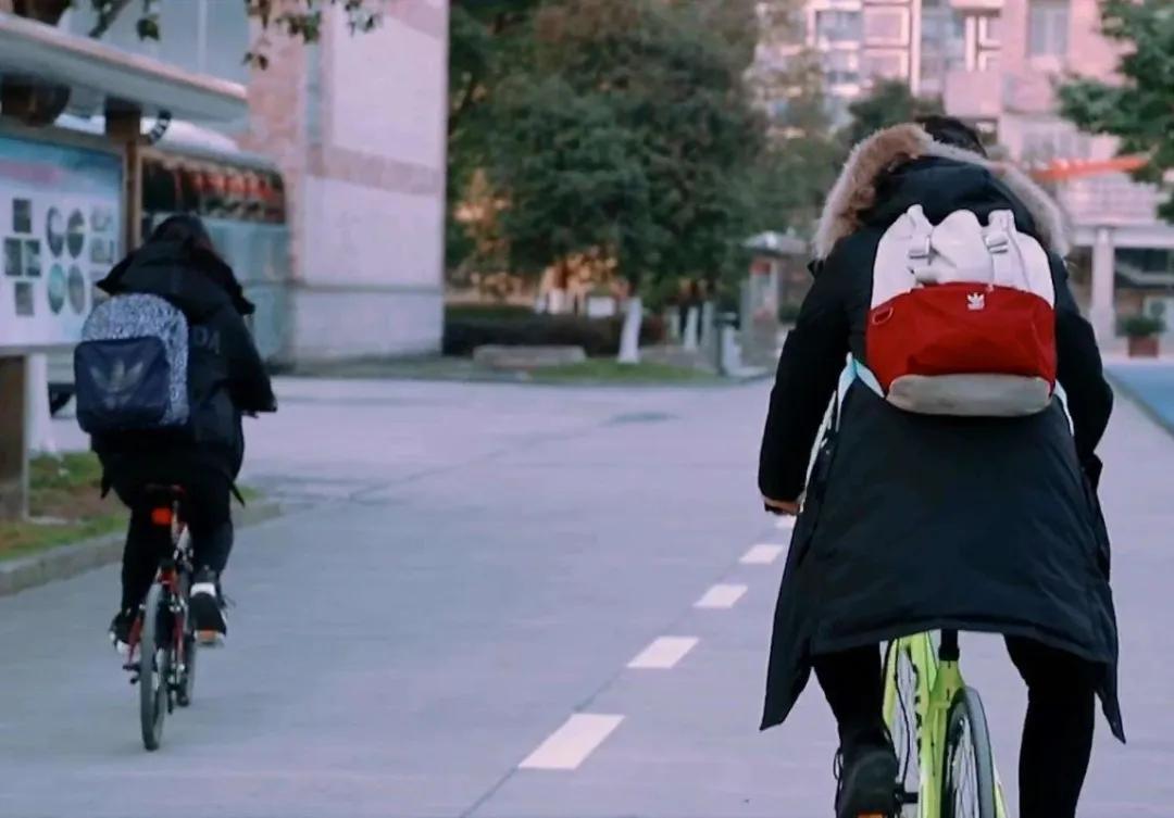 盗版光碟泛滥的年代,盗版光碟是哪一年的产物