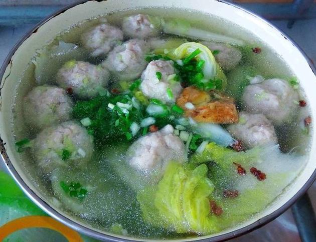 肉丸不散有弹性既好吃简单易学,肉丸怎么煮不容易散开