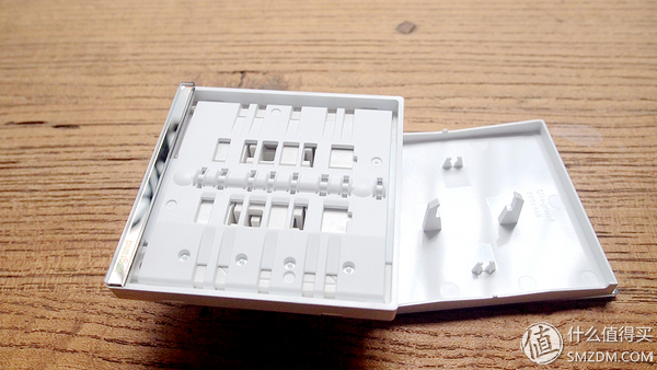 无边框开关插座,无边框开关插座拆解