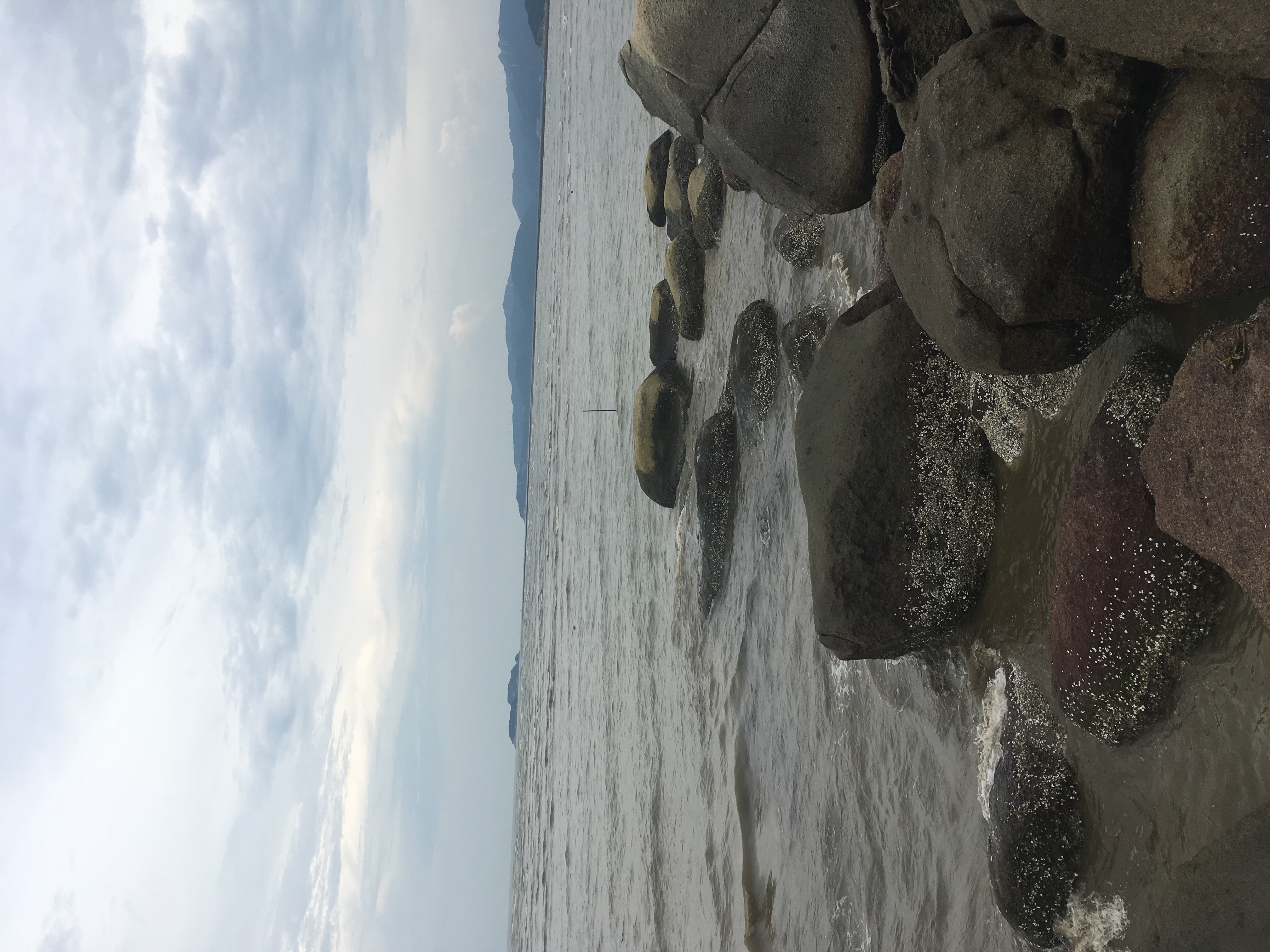 深圳沙滩还是珠海沙滩好一点,珠海阳光沙滩免费吗