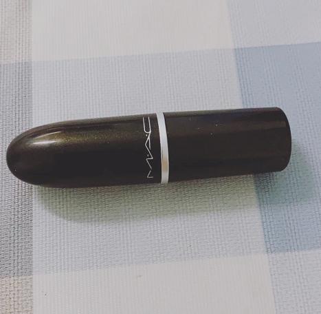 mac最火的口红色号今年,今年最流行的mac口红色号