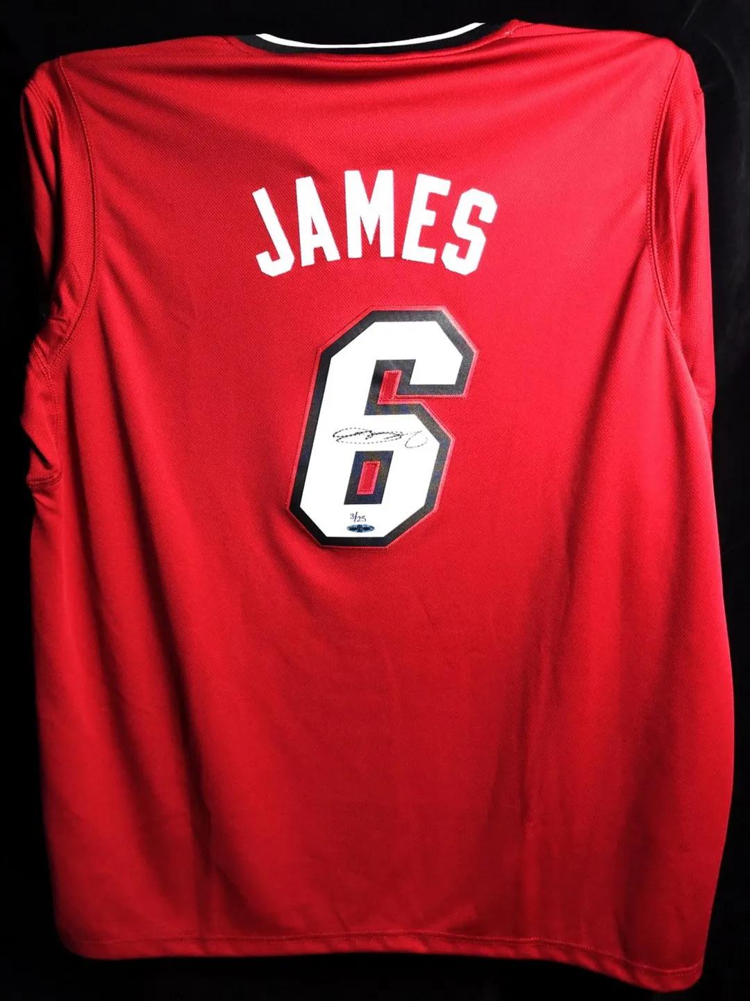 世界体育明星签名拍卖,体育明星签名明信片拍卖