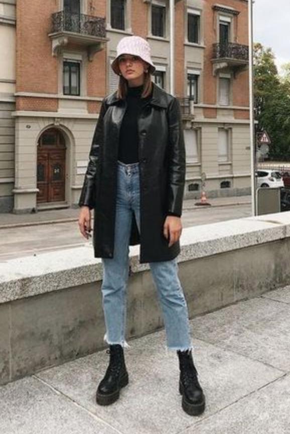 冬季显瘦裤子配靴子,现在还流行打底裤配靴子吗