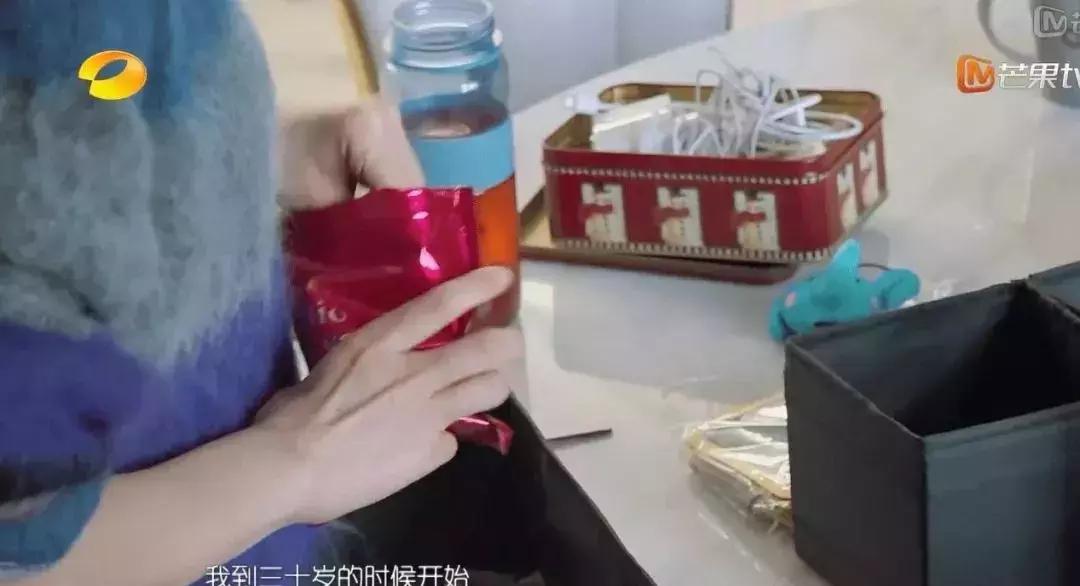 别傻了，你以为她们是真的惨么？