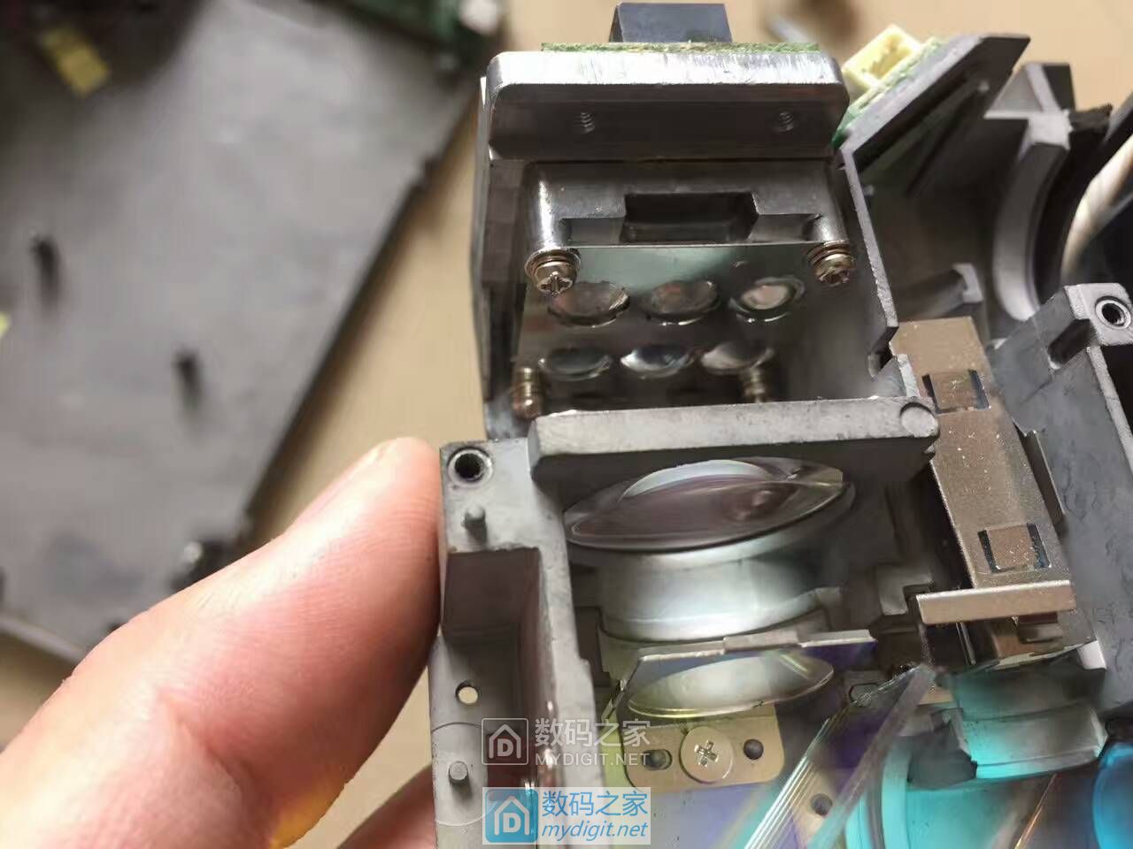 卡西欧激光投影仪拆机维修视频,卡西欧激光投影机怎么清零