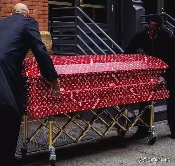 土豪的境界无法理解,LV镀金马桶,古驰的纸巾,买块砖1300