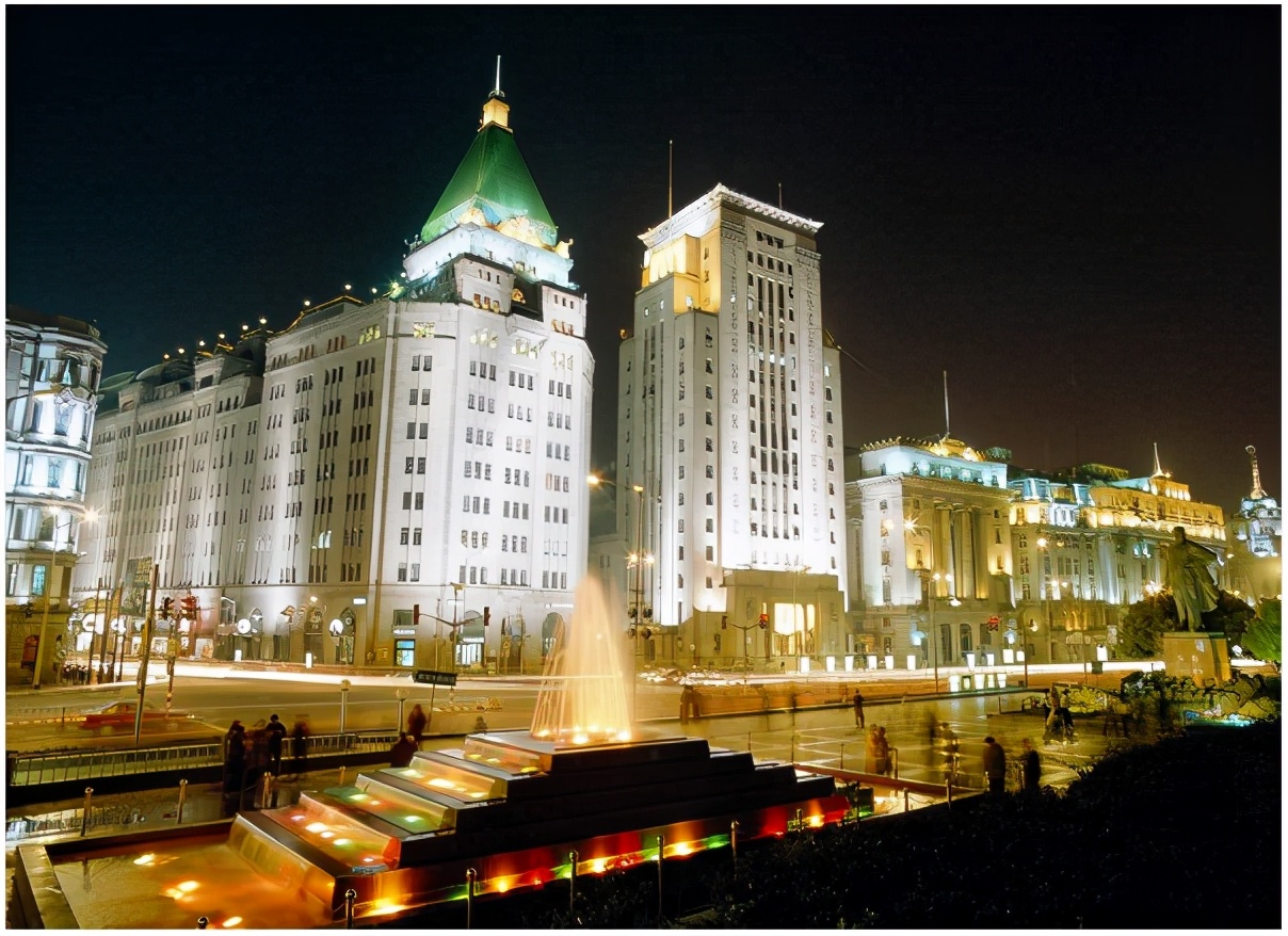 上海最高的楼叫什么大厦,上海外滩介绍200字