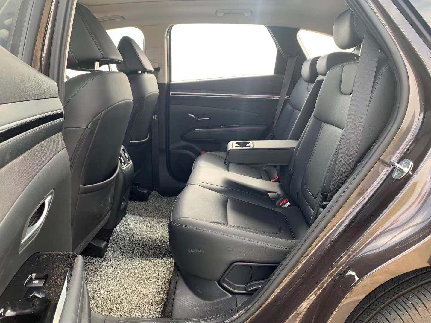 第五代途胜l与狮铂拓界对比,第五代途胜l售价17-21万