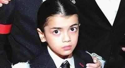 迈克尔杰克逊三子女现状,大儿子已得遗传病,为何三子女都没黑人