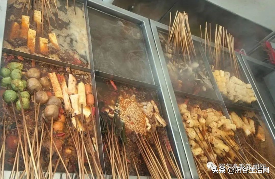 80后小伙赚6万卖烤串,陕西小伙卖辣条致富