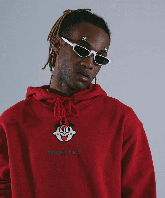 旺仔、柯达、汰渍都卖衣服啦！老品牌如何让年轻人嗨起来？