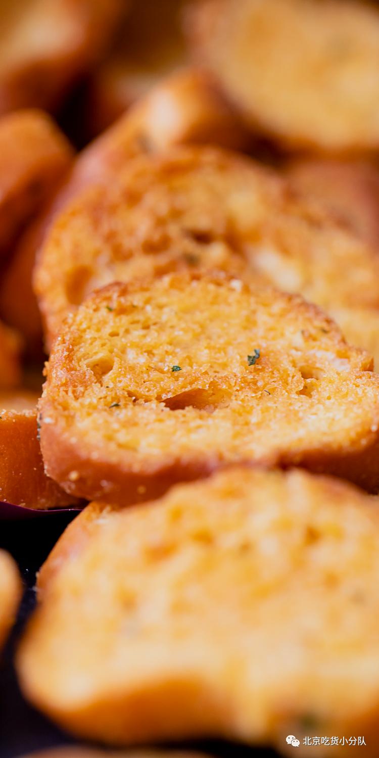 这届年轻人都在偷偷买什么零食,年轻人必买的零食