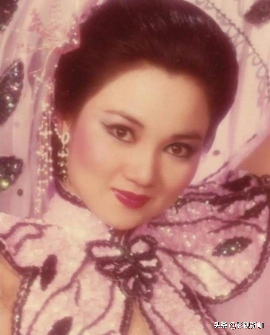 她是娱乐圈的特例，没有人比她还惨