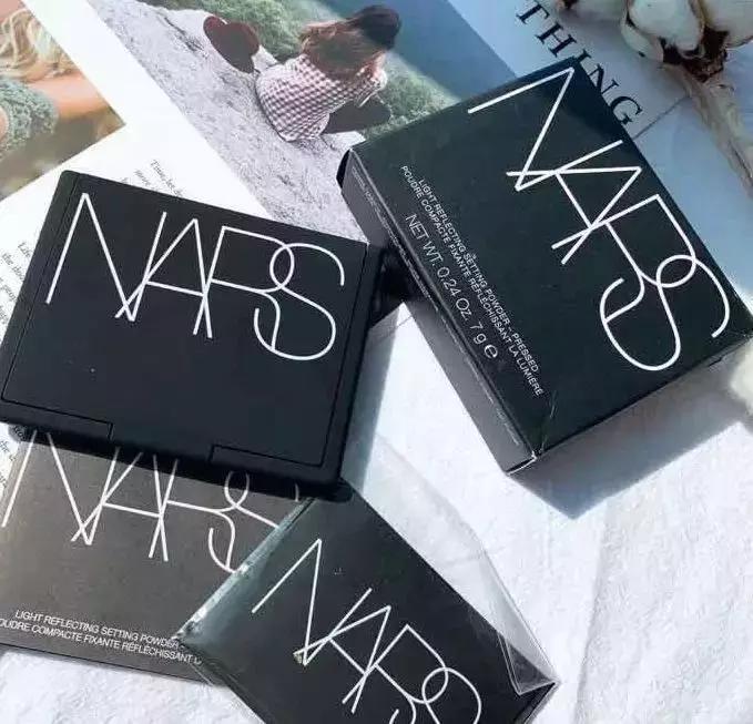 老是抱怨脱妆你选对定妆产品了吗,好用的大牌定妆产品