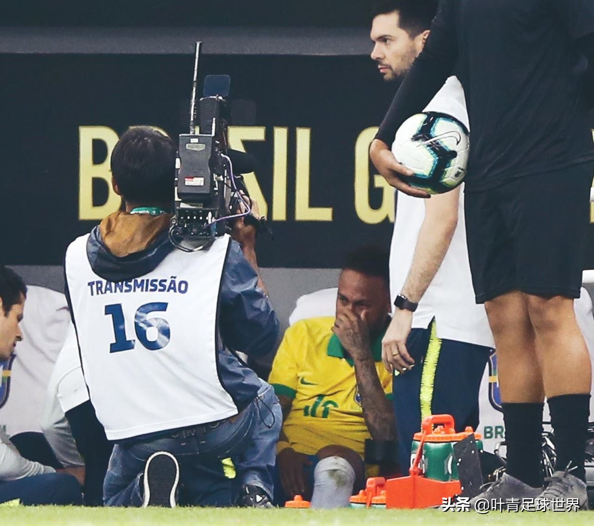 2014巴西对智利内马尔受伤,巴西世界杯内马尔受伤
