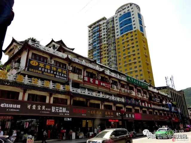 你为什么回到你的家乡,你为什么要回老家小县城