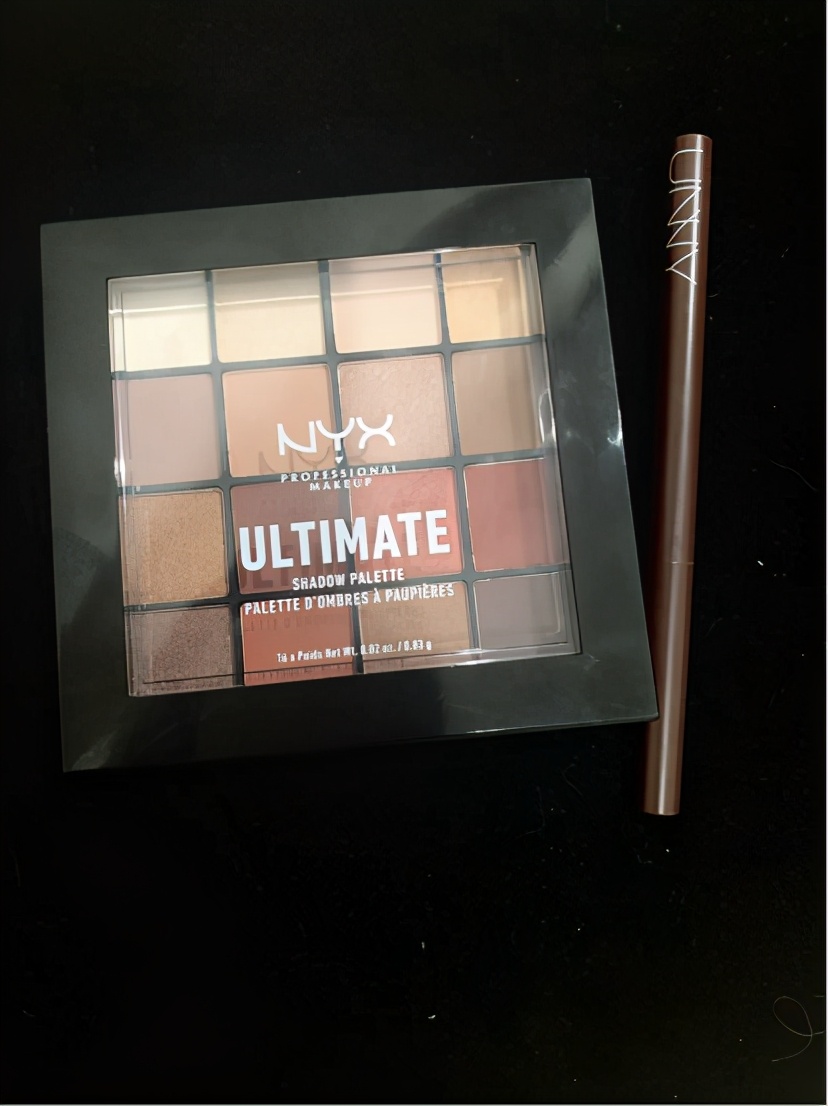 刘浩存妆容穿搭,程十安刘浩存眼妆教程