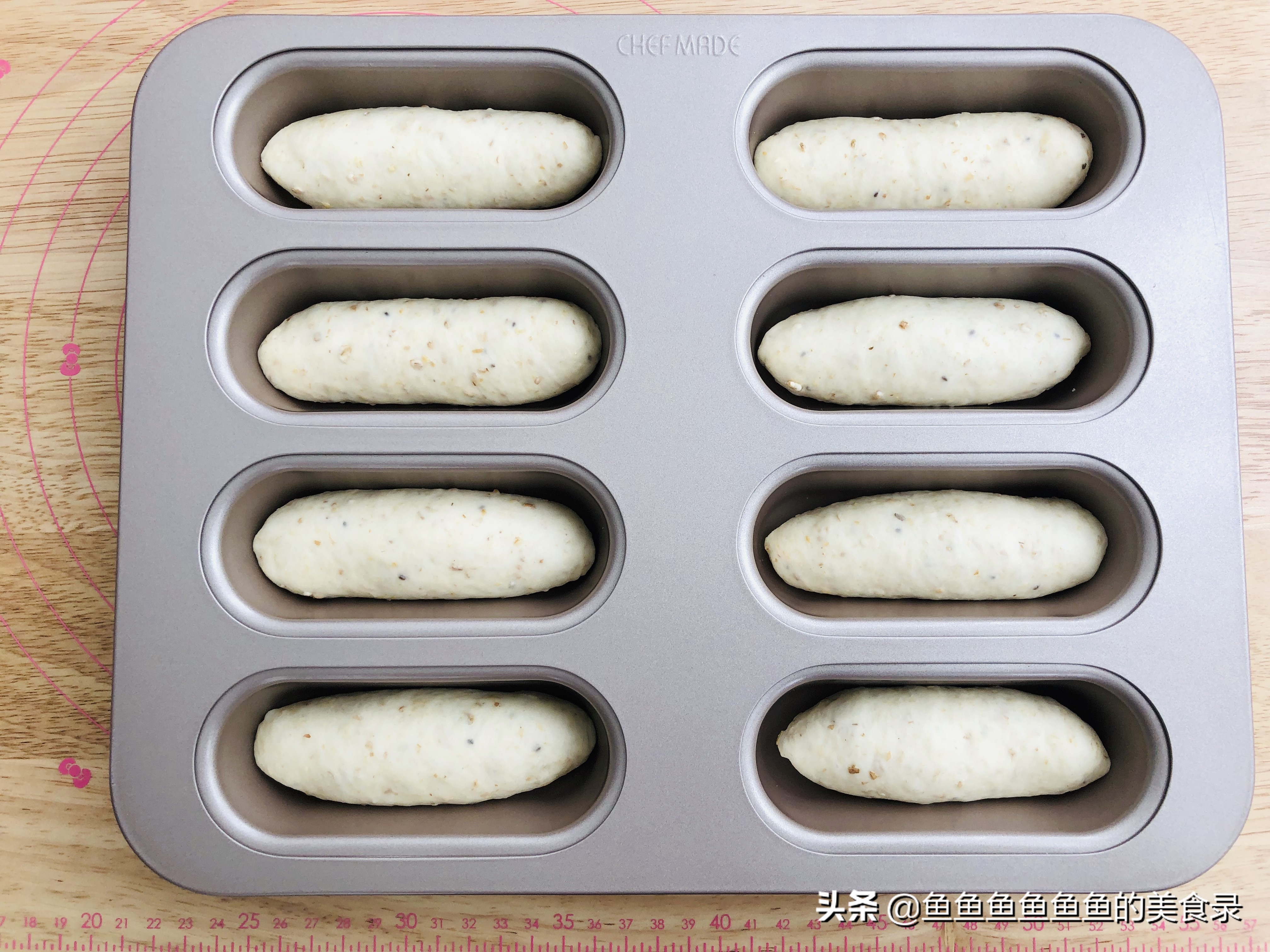 用烤箱烤面包揉面,不用揉面烤箱烤面包最简单做法