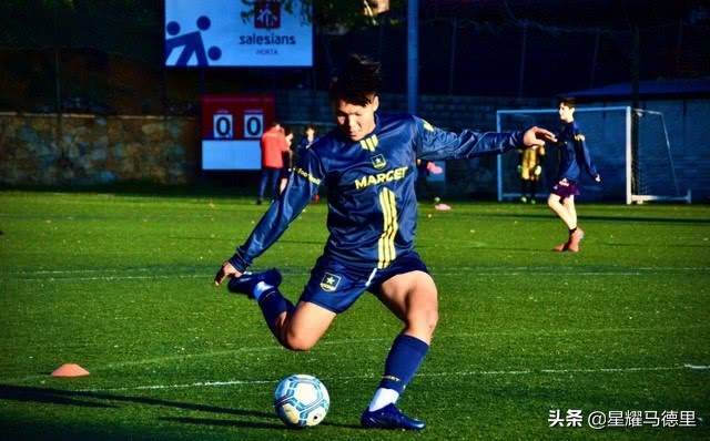 留洋确诊小将疑遭谩骂！哥哥回击：他才17岁！回国后主动申报症状