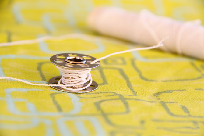 怎样缝制小细褶,小折叠边领缝纫技巧