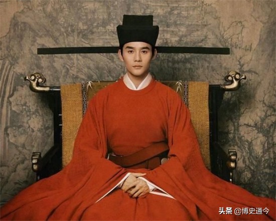 狄青脸上有个黑疤，宋仁宗劝他去掉，狄青：有大用，一定要保留