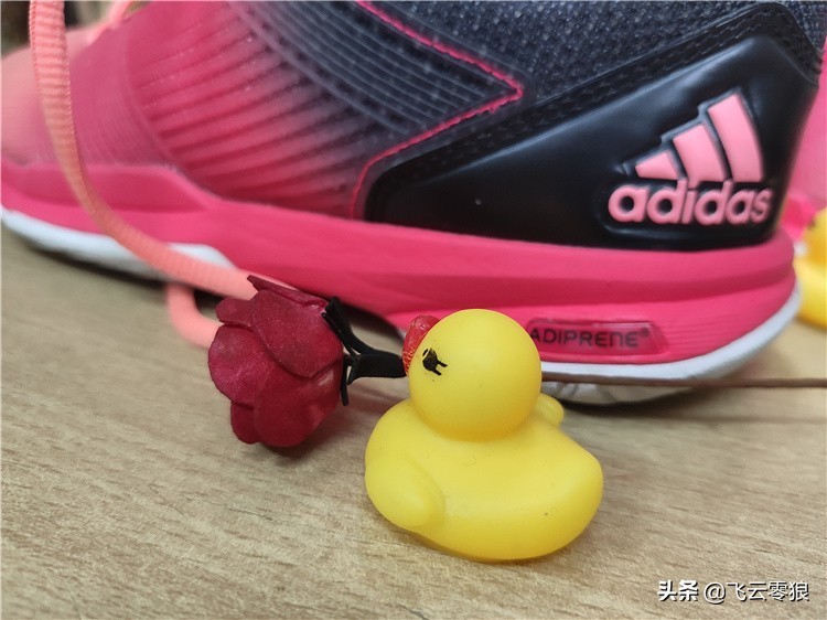 中羽飞云零狼手感,中羽论坛入门羽毛球鞋