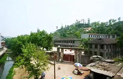 松桃民族中学2021年高考成绩喜报,松桃民族中学2019年高考喜报