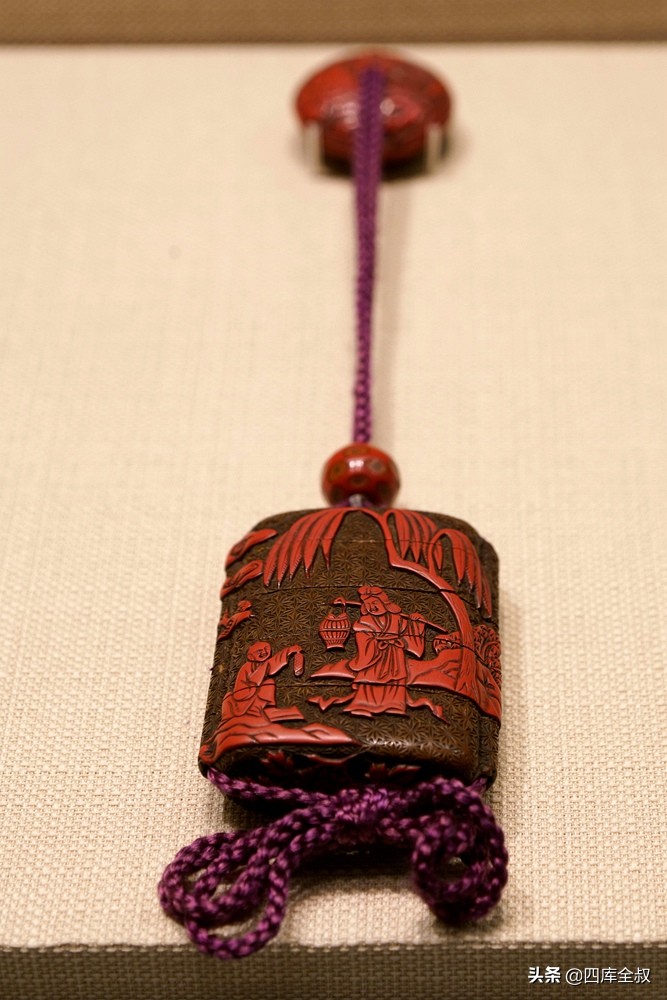 日本江户时代上层社会的冠饰风格,18世纪日本江户盛行配饰