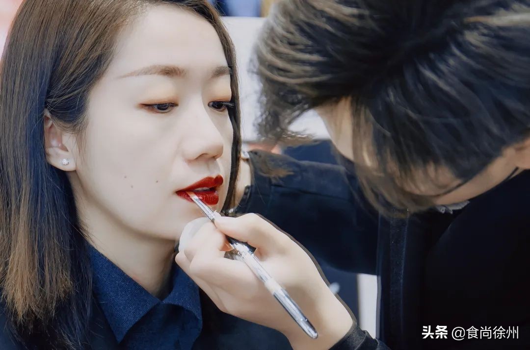 改造5个徐州素人!职场精英、sexy女孩、韩剧男主C位出道