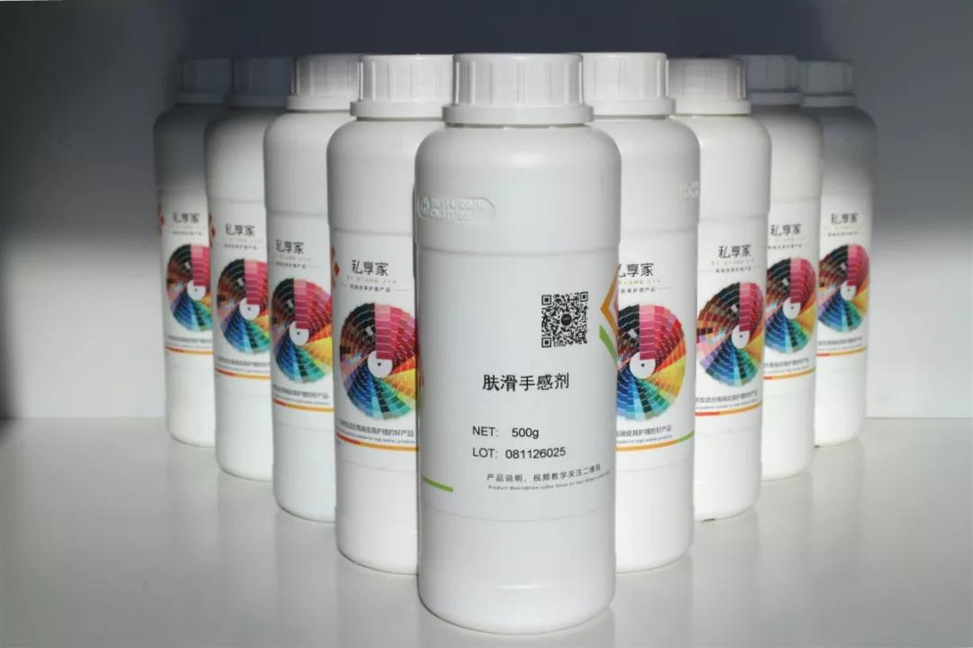 鳄鱼皮钱包怎么保养视频,鳄鱼皮钱包打理方法